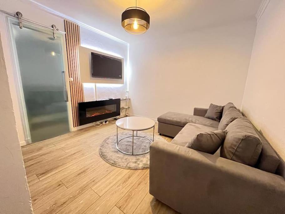 Charmant Appartement Pres De Paris - L'Inaya Maisons-Alfort Exterior photo